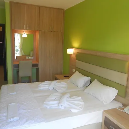 Golden Star Appart hôtel 3*